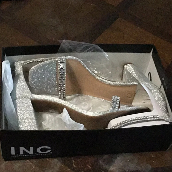 Silver Strappy Rhinestone Heels for Special Occasions - Picture 4 of 5